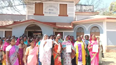 ओके ::: हड़ताल पर गयी रसोइया, संयोजिका अध्यक्ष