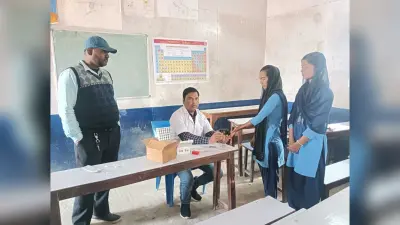 शिविर में छात्राओं के हीमोग्लोबिन की हुई जांच