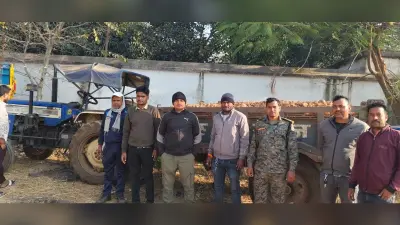 Giridih News :अवैध क्वार्ट्ज लदा ट्रैक्टर जब्त, चालक फरार
