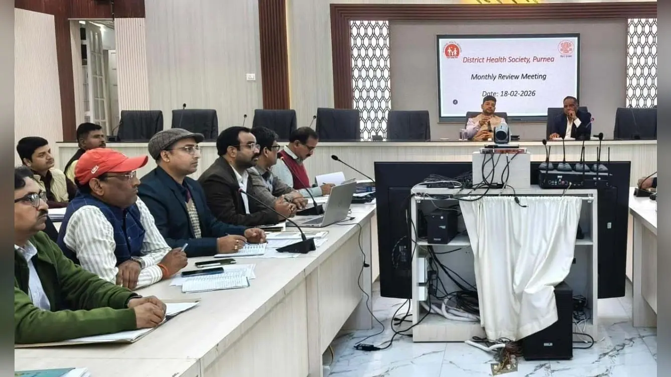 आम नागरिकों को ससमय सुरक्षित व सुलभ स्वास्थ्य सेवाएं हो उपलब्ध : डीएम