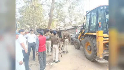 निबंधन कार्यालय से हटाया गया अतिक्रमण