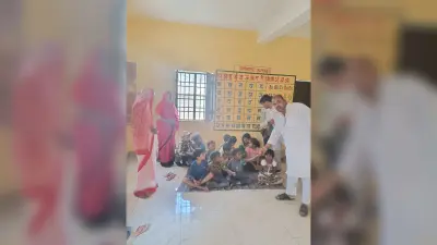 मुखिया ने आंगनबाड़ी के भवन का किया उद्घाटन