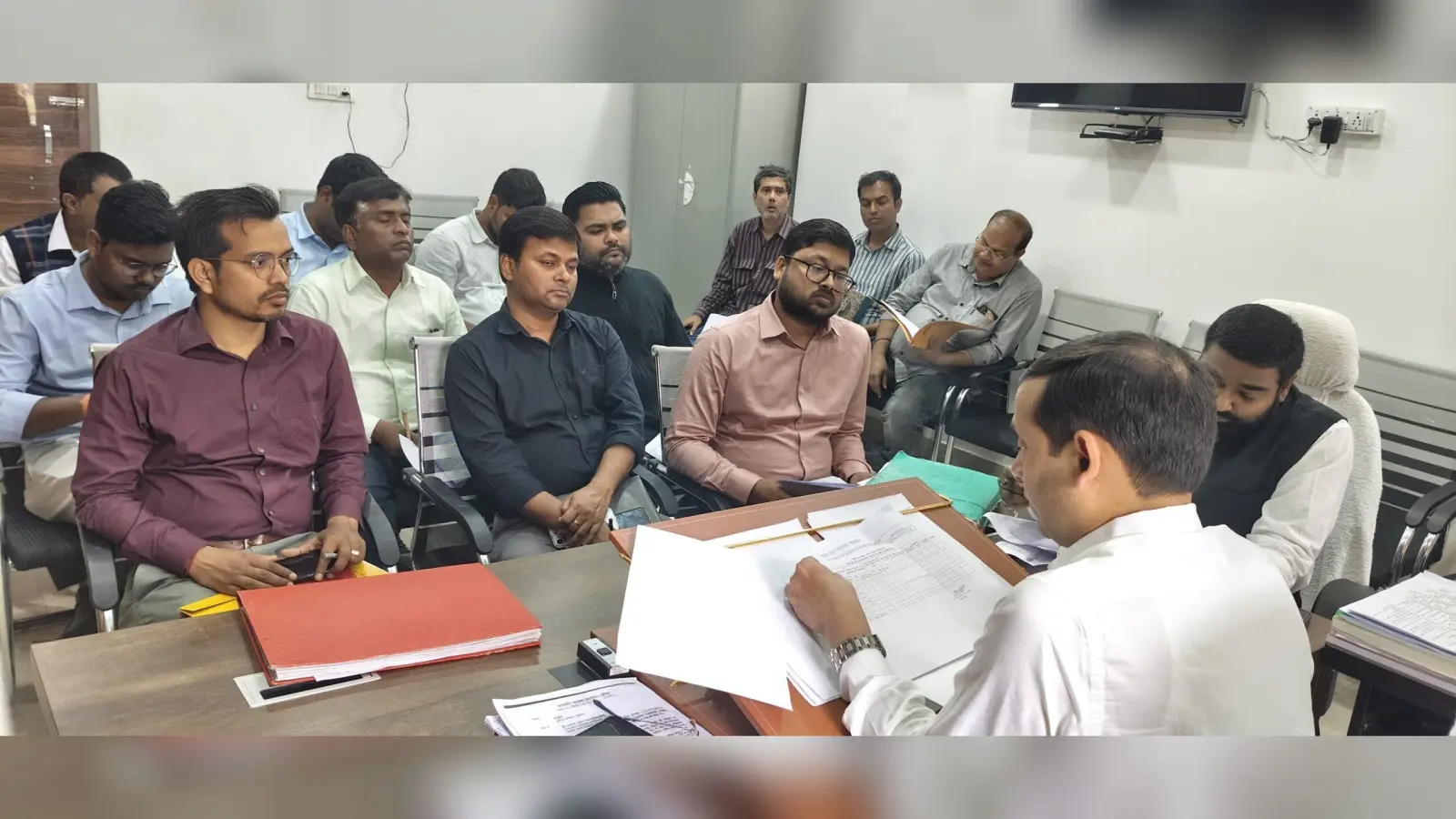 माइनिंग प्लान की सूची तैयार करने का एडीएम ने दिया निर्देश