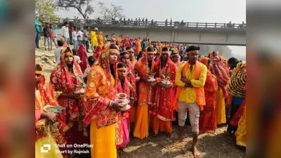 शिव मंदिर में प्राण प्रतिष्ठा को लेकर निकली कलश शोभायात्रा