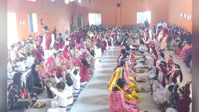 बच्चों से सम्मान पाकर भावुक हो उठे अभिभावक