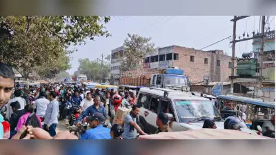मैट्रिक परीक्षा के बीच त्रिवेणीगंज बाजार में भीषण जाम, प्रशासनिक दावे साबित हुए खोखले