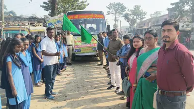 मध्य विद्यालय कैशकट्टा के बच्चे गये सखरा मंदिर