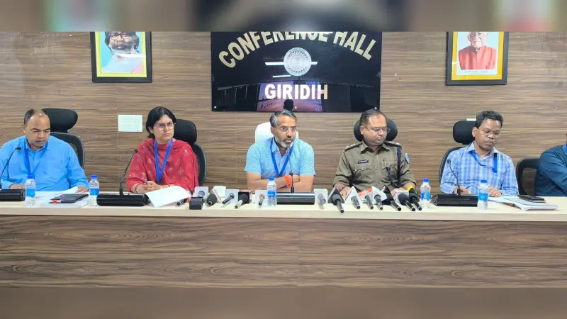Giridih News :नगर निकाय के 165 बूथों पर चुनाव की प्रशासनिक तैयारियां पूरी