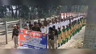 सुरक्षा का संदेश लेकर पुलिस ने निकाली प्रभातफेरी