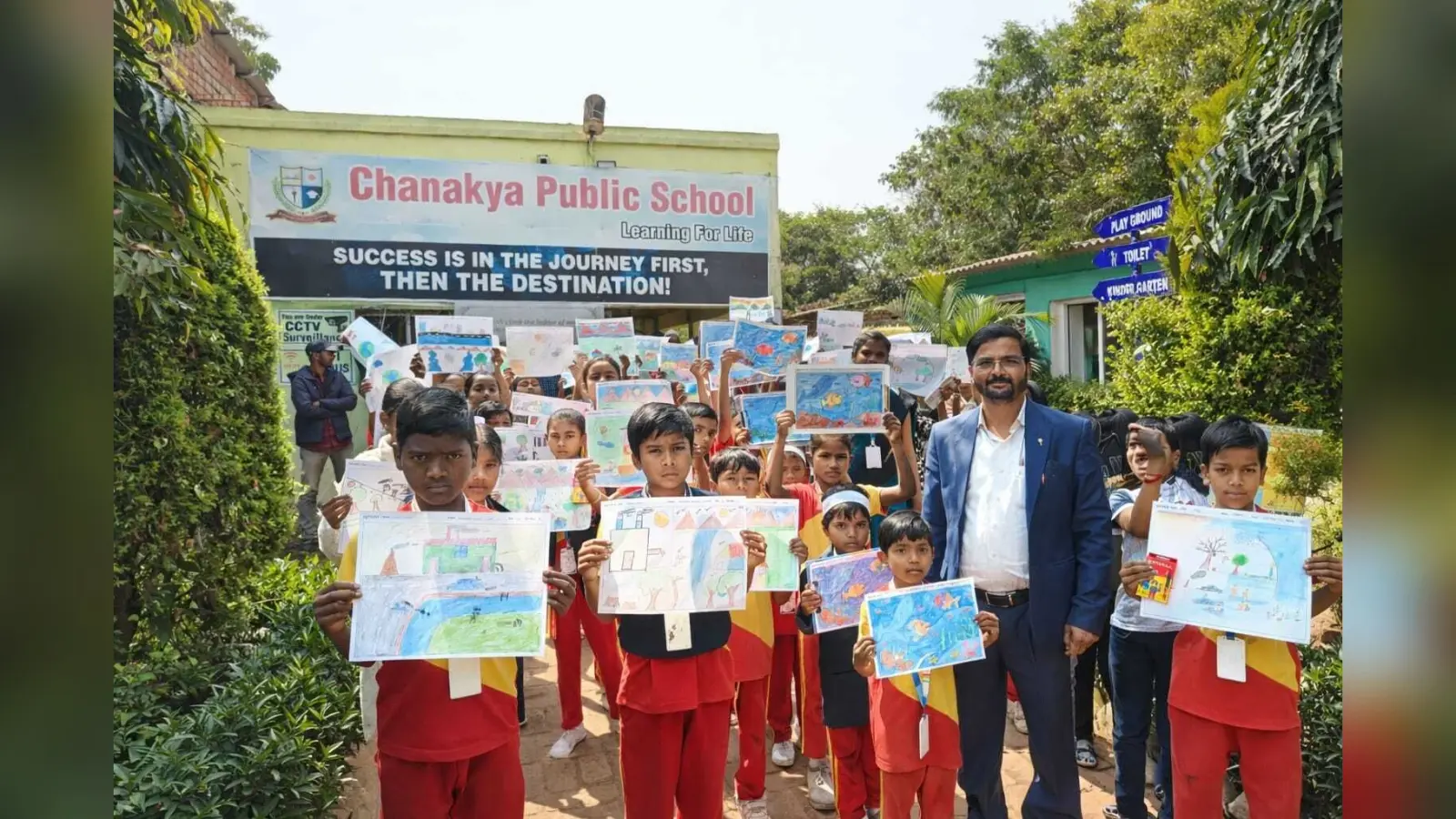 चाणक्य पब्लिक स्कूल लोधमा में पेंटिंग प्रतियोगिता