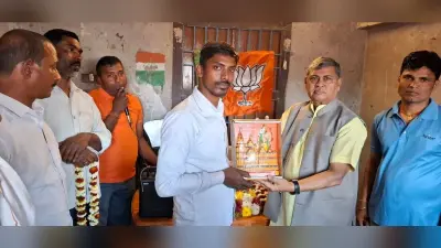 विधायक ने नागरिकों के संग सुनी प्रधानमंत्री के के ‘मन की बात’