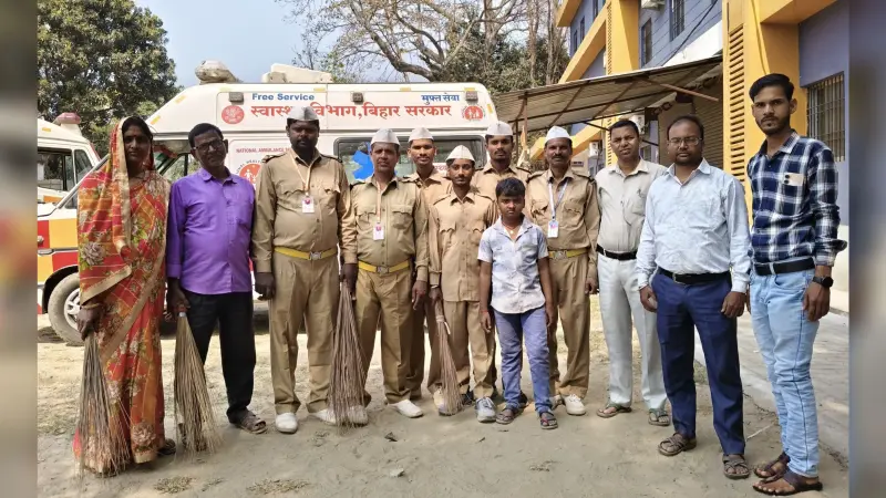 जल संरक्षण व स्वच्छता के प्रति जागरूकता को लेकर सीएचसी में की गयी साफ-सफाई
