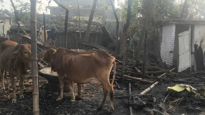 बिजली के शॉर्ट सर्किट से लाखों का सामान जलकर राख