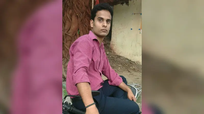 Dhanbad News: तारापीठ जा रही कार दुमका में दुर्घटनाग्रस्त, धनबाद के युवक की मौत