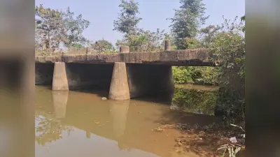 Chaibasa News : शिलान्यास के 6 माह बाद भी काम ठप, ग्रामीणों ने दी आंदोलन की चेतावनी