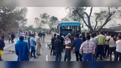 East Singhbhum News : पार्वती बस ने साइकिल सवार को आधा किमी घसीटा, मौत<bha>;</bha> चार घंटे सड़क जाम