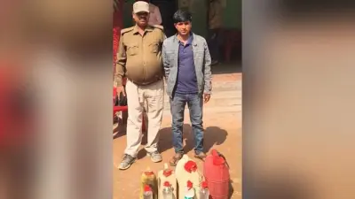 बड़हरा थाना क्षेत्र से 45 लीटर देसी शराब जब्त