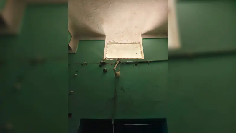 चोरों ने बंद घर से उड़ाये 2.30 लाख के सामान