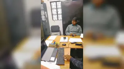 रिश्वत लेकर काम नहीं करने पर हुई बहसबाजी, वीडियो वायरल