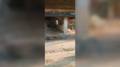 शिशिया हाट की शेड पर अवैध कब्जा, व्यापारी व ग्रामीणों में आक्रोश