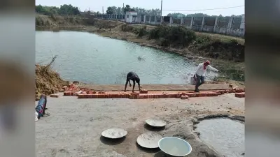 संतालकाटा पोखर में घाट निर्माण व सौंदर्यीकरण शुरू