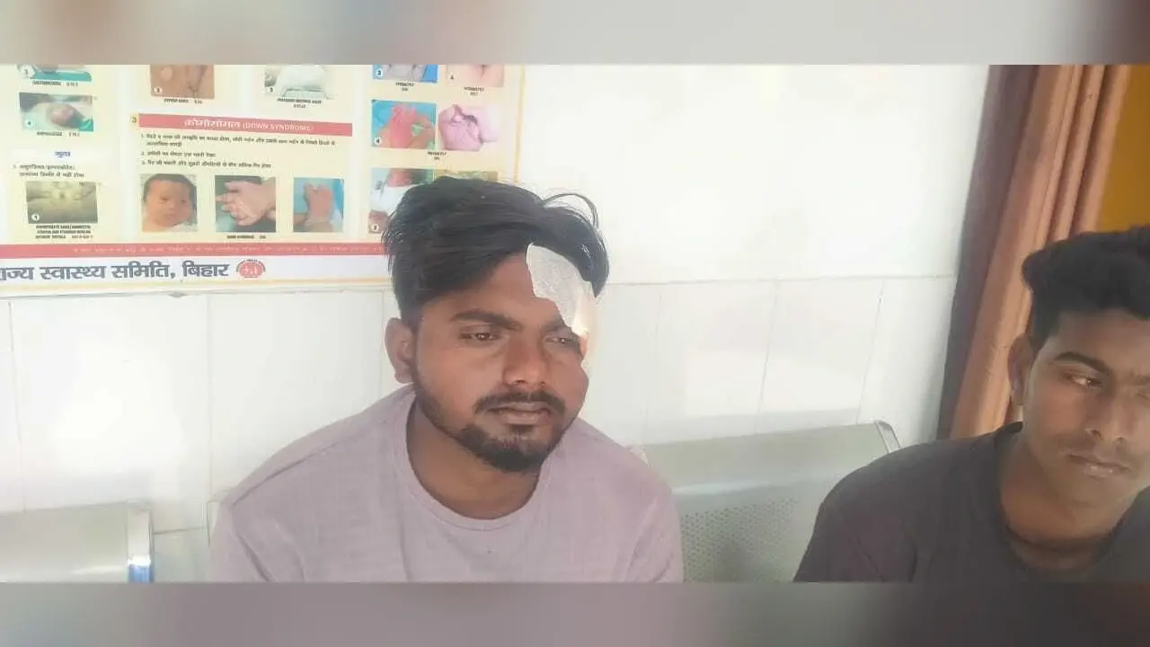 सड़क दुर्घटना में बाइक सवार दो लोग जख्मी