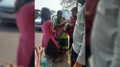 पेड़ से दातून तोड़ने के क्रम में करंट से युवक की मौत