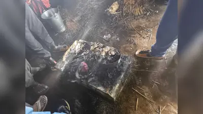 बिजली के शार्ट सर्किट से लगी आग में सामान जलकर राख