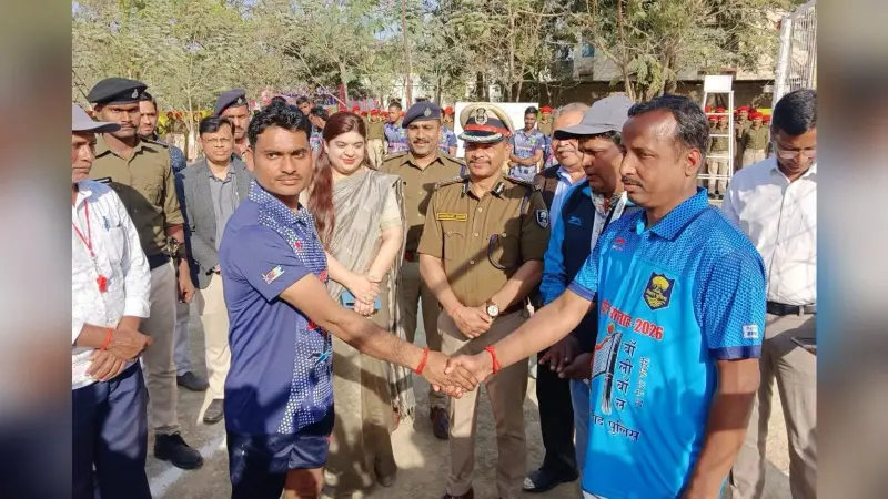 पुलिस सप्ताह : वॉलीबॉल टूर्नामेंट का विजेता बना नवीनगर