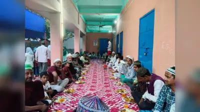 सालमारी मजार शरीफ में दावत ए इफ्तार का आयोजन