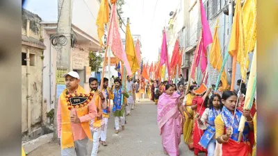 जय श्रीश्याम के गूंजे जयकारे, तांडव नृत्य व झांकियों ने मोहा मन
