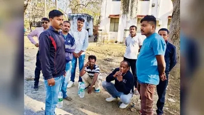 ब्लैकमेलिंग का शिकार था जवान, बेटों का दावा-महिला ने 20 लाख ऐंठे, डेढ़ बीघा जमीन बिकवाई