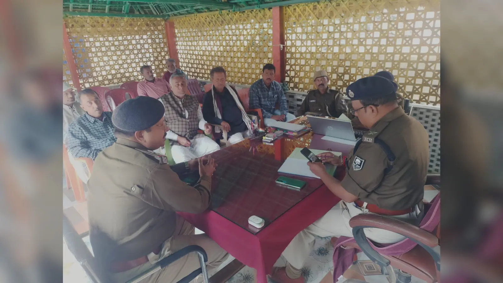 शांति समिति की बैठक में दिया गया संदेश, उल्लास व भाईचारे के साथ मनाएं होली