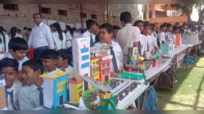 विज्ञान प्रदर्शनी में बच्चों ने दिखायी वैज्ञानिक प्रतिभा
