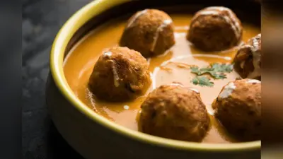 उंगलियां चाटते रह जाएंगे गेस्ट, जब सर्व करेंगे ये लाजवाब गोभी कोफ्ता