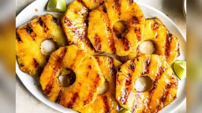 Grilled Pineapple Recipe: वेज स्टार्टर में हर बार पनीर क्यों? इस बार ट्राय करें तंदूरी पाइनएप्पल, मेहमान भी पूछेंगे रेसिपी
