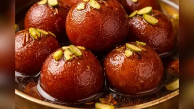 घर पर बनाएं शुगर फ्री गुलाब जामुन, त्योहारों की मिठास अब हेल्दी अंदाज में