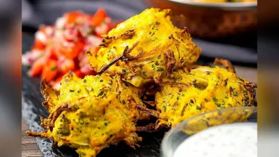 चाय के साथ बनाएं कुरकुरे और खुशबूदार लहसुन पत्ता पकौड़े, दादी-नानी की खास देसी रेसिपी