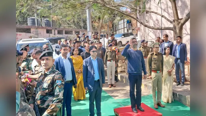 रजरप्पा पहुंचे सीएम हेमंत सोरेन, बोले- मां छिन्नमस्तिका मंदिर में लोगों की विशेष आस्था