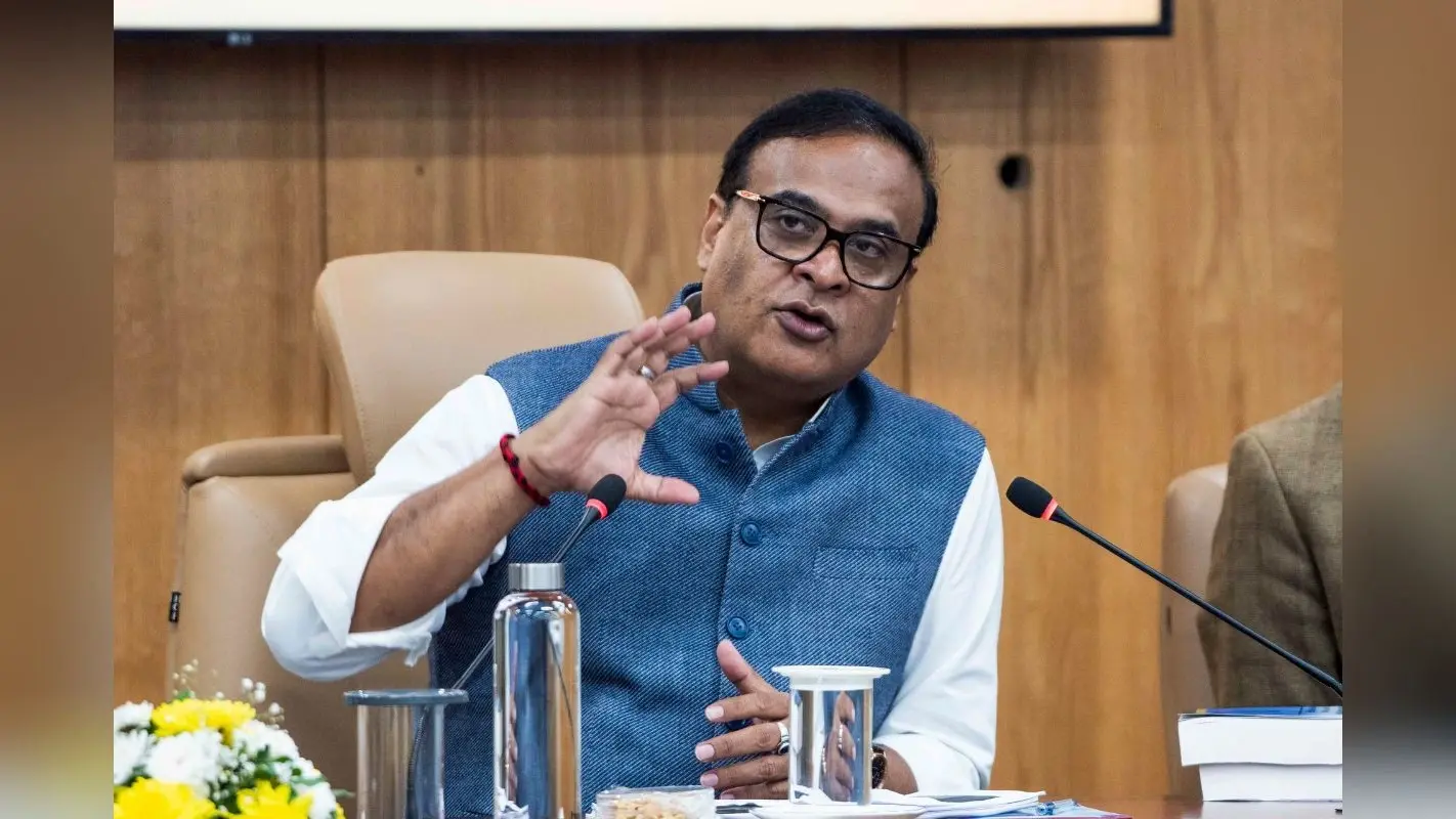 सीएम हिमंता ने कांग्रेस नेताओं पर ठोका 500 करोड़ रुपये के मानहानि का मुकदमा