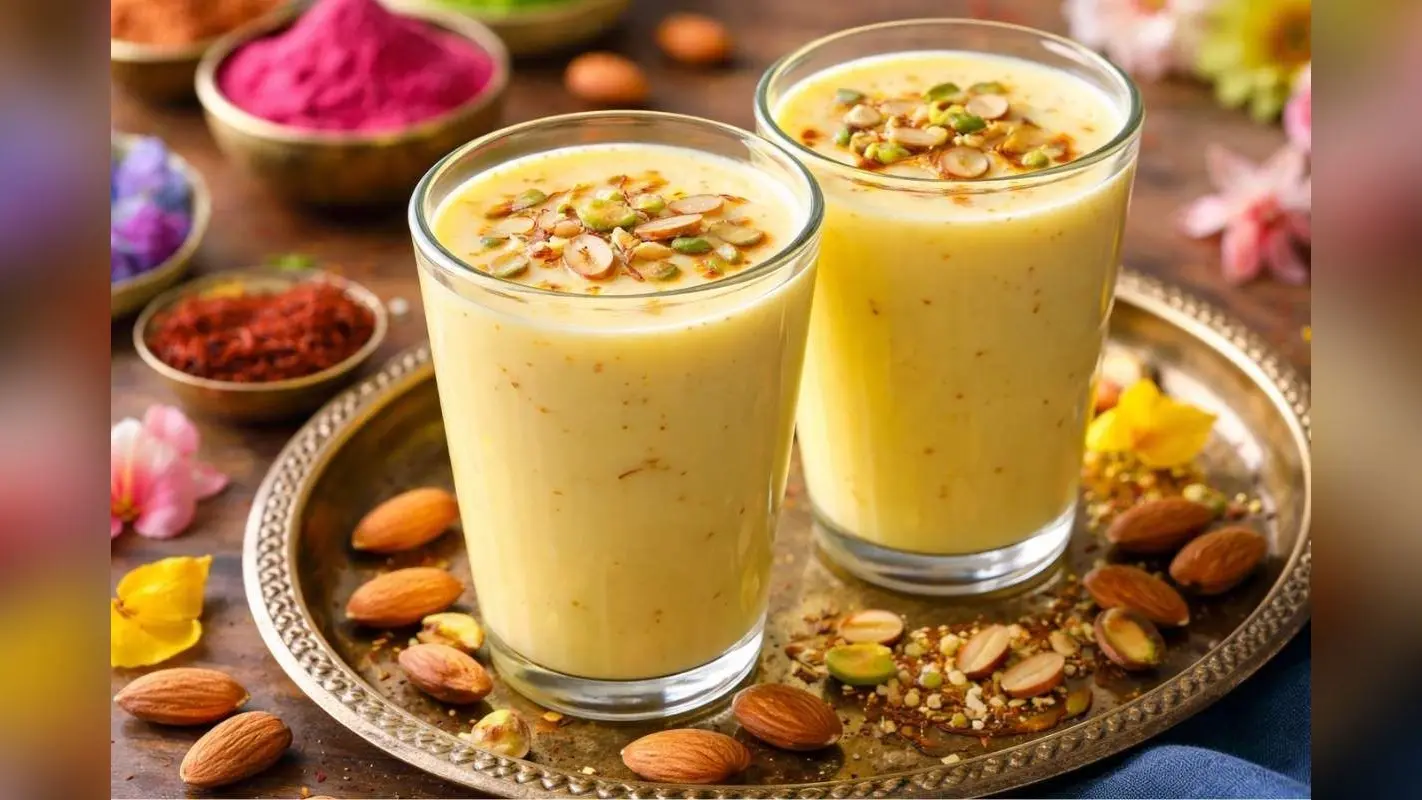 होली के दिन ट्राई करें केसर-बादाम मिल्क, मेहमान भी पूछेंगे रेसिपी