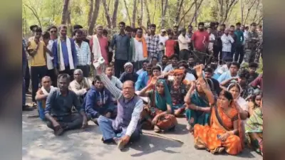जामताड़ा में खूनी संडे: नाश्ता करने निकले व्यक्ति के मुंह में मारी 3 गोलियां, फिर हवाई फायरिंग कर फरार
