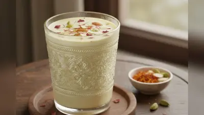 Kesar Thandai Recipe: बाजार जैसी नहीं, इससे भी बेहतर, एक बार ट्राई करें ये केसर ठंडाई