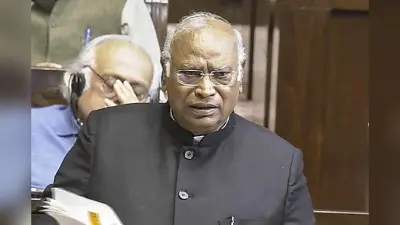 विपक्ष को चुप कराया गया, नेहरू–इंदिरा का हुआ अपमान, खरगे ने बताया वॉकआउट का कारण