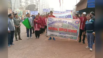 Chaibasa: नोवामुंडी कॉलेज में सड़क सुरक्षा कार्यशाला, नाबालिगों को वाहन न चलाने देने की अपील