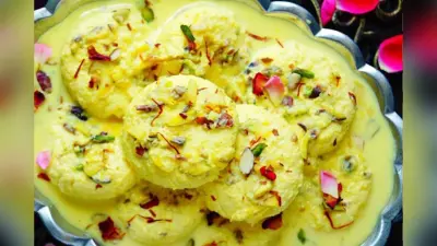 इस होली मिठाई में घोलें नया रंग – ऑरेंज रसमलाई से जीतें सबका दिल