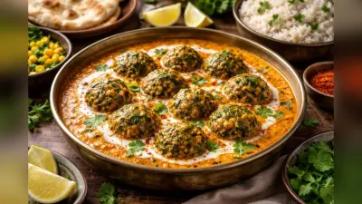 Palak Corn Kofta Recipe: बिना डीप फ्राई मिनटों में बनाएं रेस्टोरेंट स्टाइल पालक कॉर्न कोफ्ता, लंच और डिनर के लिए परफेक्ट रेसिपी