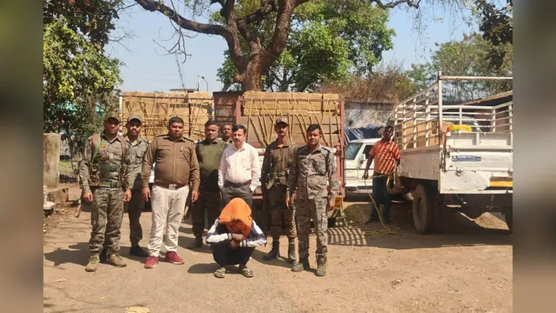 Palamu News: पैसों के लालच में मां ने नाबालिग को बुजुर्ग से कराई शादी, पिता ने बचाई लाज