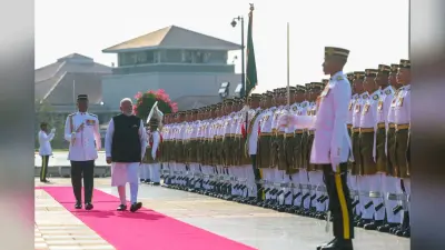 PM मोदी की मलेशिया यात्रा: ‘पेरडाना पुत्रा’ में गार्ड ऑफ ऑनर के साथ हुआ भव्य स्वागत