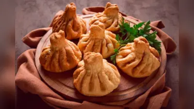 शाम की चाय के साथ ट्राई करें मजेदार पोटली समोसा